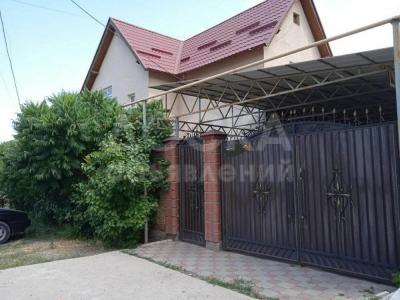 Продаю дом 5-ком. 220кв. м., этаж-2, 4-сот., стена кирпич, Кок-Жар ж/м.