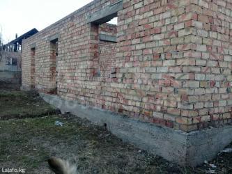 Продаю дом 2-ком., 4кв. м., этаж-1, 4-сот., стена кирпич, босого 77.