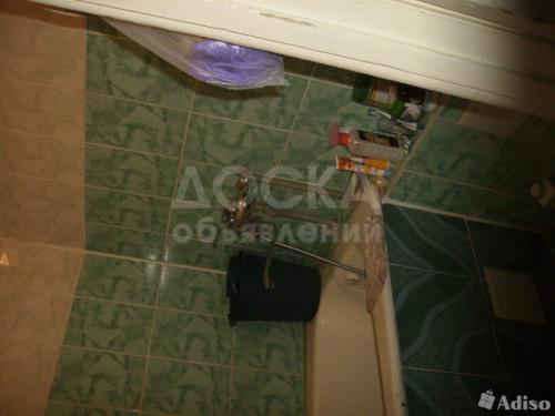 Продаю квартиру 2-ком., 47 кв.мкв. м., этаж - 5/5, Токмок 1-й микрорайон д 2 кв 35,