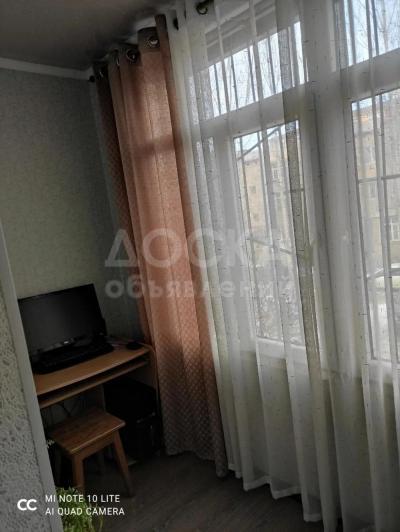 Продаю 2-комнатную квартиру, 73.1кв. м., этаж - 2/3, Мкр.Достук .