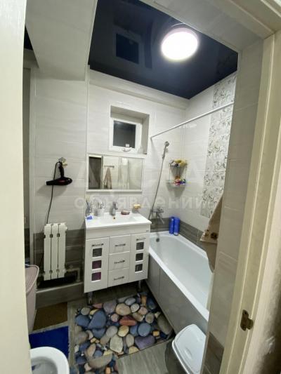 Продаю 3-комнатную квартиру, 67кв. м., этаж - 10/10, Азия Молл Бот-Сад Ихлас .