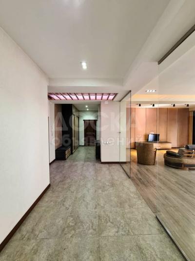 Продаю 3-комнатную квартиру, 164кв. м., этаж - 10/10, Киевская/Уметалиева.