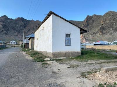 Продается земельный участок 6 соток с 3х комнатной времянкой.