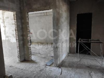 Продаю 2-комнатную квартиру, 74,24кв. м., этаж - 10/10, 8 мкр.