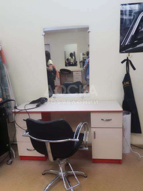 Сдаем кресло парикмахера в салоне красоты