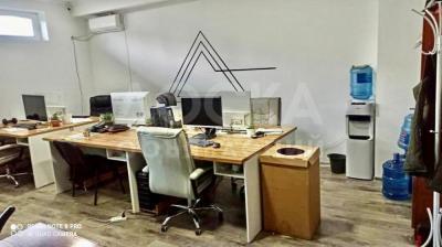 Продаю офисное помещение 36кв. м., Турусбекова 31 Перес. Московская.