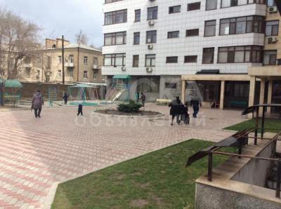 Продаю 3-комнатную квартиру, 119,5кв. м., этаж - 9/10, Киевская/Уметалиева .