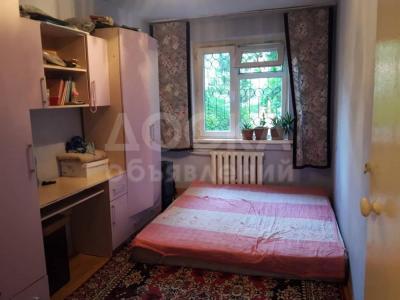 Продаю квартиру 2-ком., 43кв. м., этаж - 1/4,  Центральной мечети.