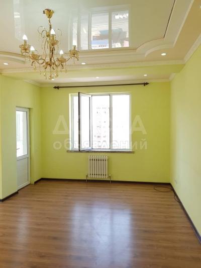 Продаю 2-комнатную квартиру, 77кв. м., этаж - 6/10, Исы Ахунбаева, 202.