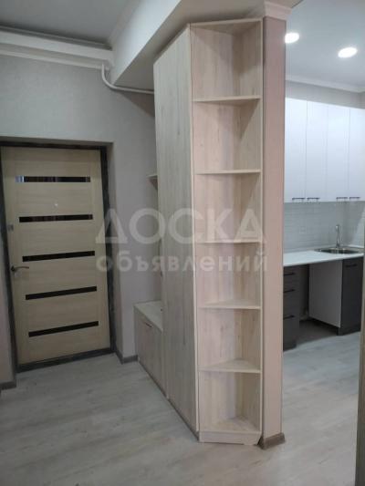 Продаю 2-комнатную квартиру, 44кв. м., этаж - 9/10, 6 микрорайон.