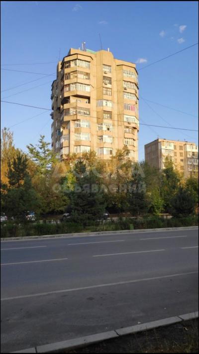 Продаю 2-комнатную квартиру, 53кв. м., этаж - 8/10, жукеива пудовкина.