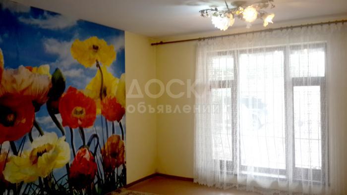 ПРОДАЮ 2-х этажный дом (Рабочий городок. Участок 8,15 соток)