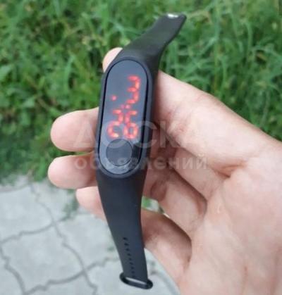 Удобные часы-браслеты