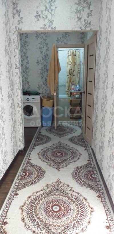 Продаю 2-комнатную квартиру, 69кв. м., этаж - 6/9, Айтматова-Салиева.