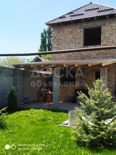 Продаю дом 5-ком. 90кв. м., этаж-1, 6-сот., стена кирпич, Ленинское.