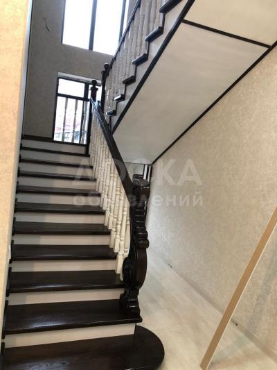 Продаю дом 4-ком. 250кв. м., этаж-2, 6,5-сот., стена кирпич, Арча-Бешик .