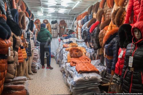 Продаю коммерческую недвижимость торговые помещения 8кв. м., Дордой,