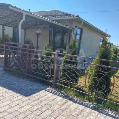 Продаю коттедж  100кв. м., этаж-1, 3-сот., стена кирпич, с.Сары-Ой.