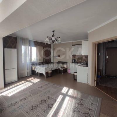 Продаю 2-комнатную квартиру, 67кв. м., этаж - 5/10, ЮГ-2 с ремонтом 50,000.