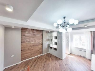 Продаю 3-комнатную квартиру, 103кв. м., этаж - 5/10, мкрн Асанбай .