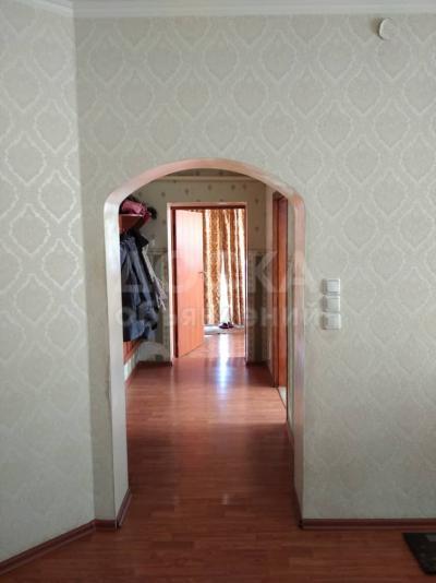 Продаю дом 4-ком. 120кв. м., этаж-1, 11-сот., стена кирпич, Сокулук  пер. Советский д.6.