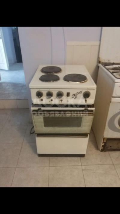 Продаю электроплиту Б\У трехкомфорочная