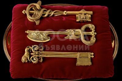 Продаю  квартиру,    Продаю 3 кв, 86 м2, Советская/Токтогула, б/п     бывший магазин Иссык-Куль    .