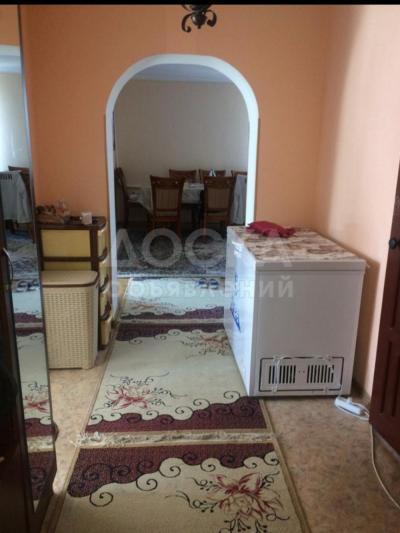 Продаю дом 4+2-ком. 100кв. м., этаж-1, 8-сот., стена саман, Матисакова 26.