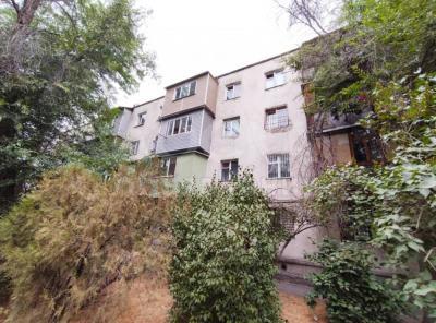 Очень срочно!!! 1 ком квартира в центре!!!