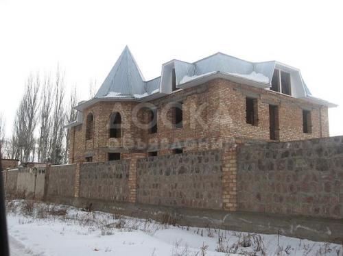 Продаю коммерческую недвижимость здания 840кв. м., Кыдыр Аке 1а.
