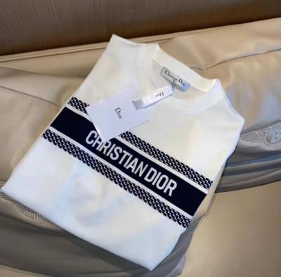 Футболка от Dior