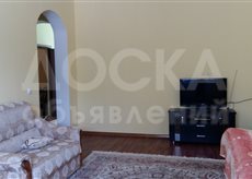 Продаю дом 7-ком., 185кв. м., этаж-2, 16-сот., стена кирпич, алмаатинская.