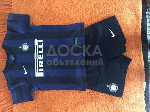 Продается детская футбольная форма на 4-6 лет