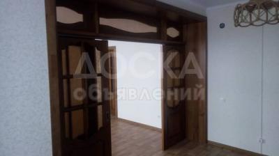 Продаю квартиру 2-ком., 82кв. м., этаж - 2/10, Орозбекова/Бокомбаева.