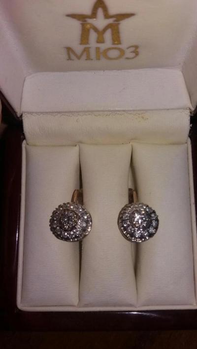 продаю шикарный комплект бриллианты Московского Ювелирного Завода