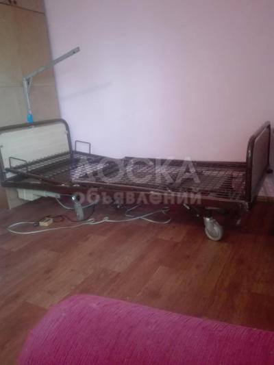 Продам  медицинскую металическую кровать