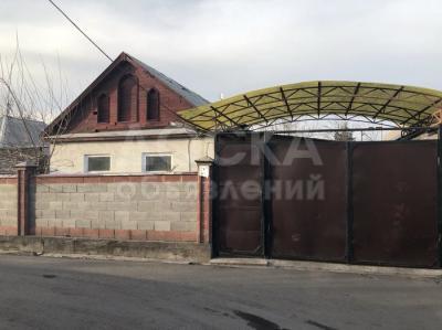 Продаю дом 5-ком. 81,8 м2кв. м., этаж-1, 4-сот., стена кирпич, Старый Толчок, ул. Киргизская.