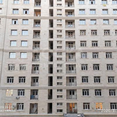 Продаю 1-комнатную квартиру, 39кв. м., этаж - 10/10, Манаса/Горького.