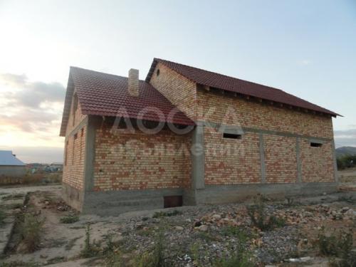 Продаю 9-ком., 300кв. м., этаж-2, 10-сот., стена кирпич, ул. Селекционная,