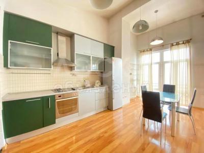 Продаю 2-комнатную квартиру, 80кв. м., этаж - 10/10, пр Чуй.