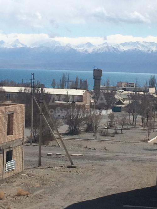 Продаю квартиру 3-ком., 58,17кв. м., этаж - 3/5, Калинина 33.