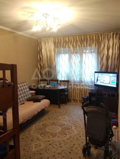 Продаю 2-комнатную квартиру, 105кв. м., этаж - 1/9, мкр. Асанбай.