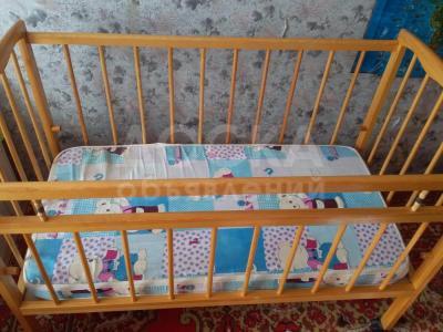 Продам детскую кроватку