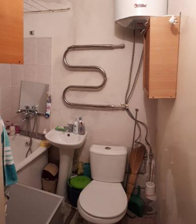 СРОЧНО!!! ПРОДАЮ 1 ком кв в 8мкр 
104серия, 2 этаж из 4х, расширенная лоджия - 6кв.м., не угловая 31500$
0505399090