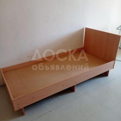 Кровать - односпальная!