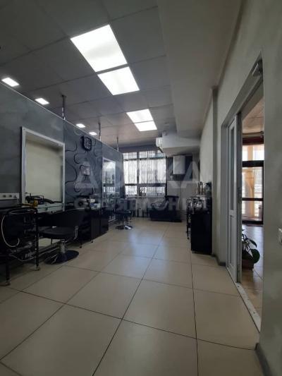 Продаю здание 145кв. м., 7 мкр.