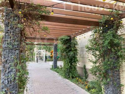 Продаю 2-комнатную квартиру, 75кв. м., этаж - 10/10, джал.