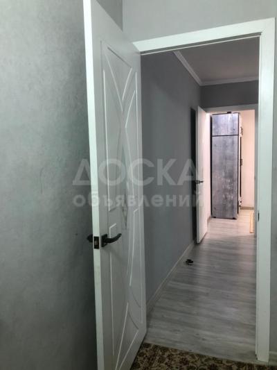 Продаю 2-комнатную квартиру, 48кв. м., этаж - 1/4, 8мкр.