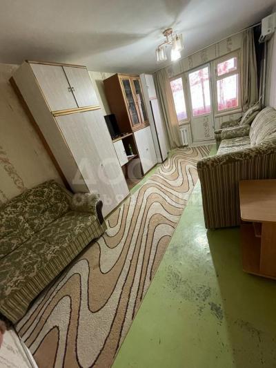 Продаю 1-комнатную квартиру, этаж - 3/4, 11 микрорайон.