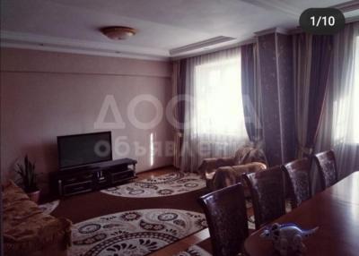 Продаю 4-комнатную квартиру, 115кв. м., этаж - 1/2, Первомайский район.